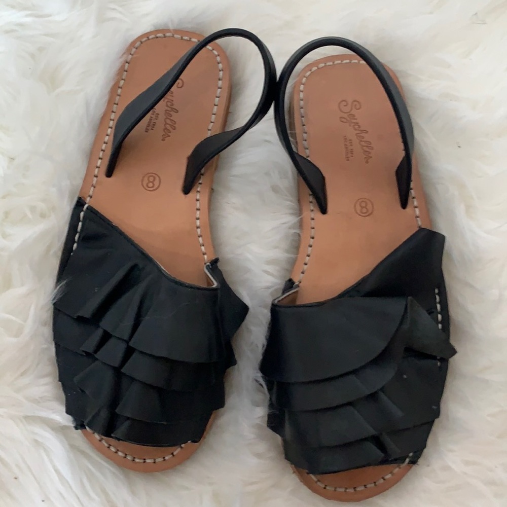 Seychelles Black and Tan Sandals